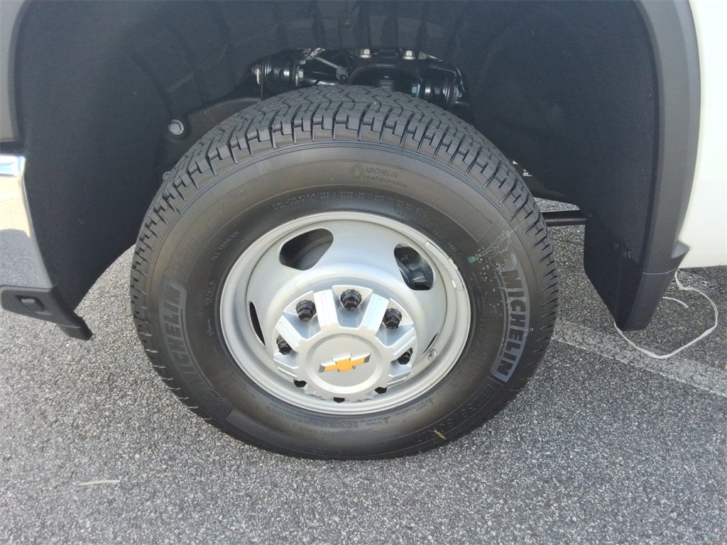 2025 Chevrolet Silverado 3500 HD Chassis Cab Work Truck