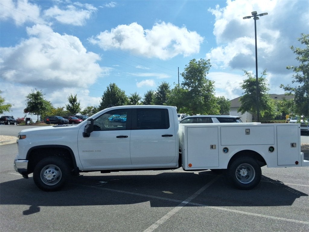 2025 Chevrolet Silverado 3500 HD Chassis Cab Work Truck