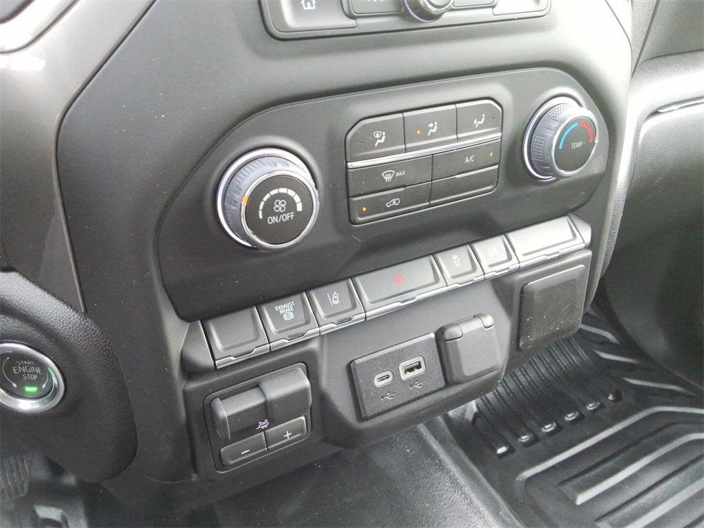 2026 Chevrolet Silverado 3500 HD WT DRW