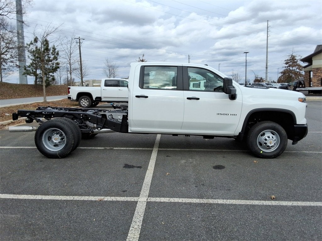 2026 Chevrolet Silverado 3500 HD WT DRW