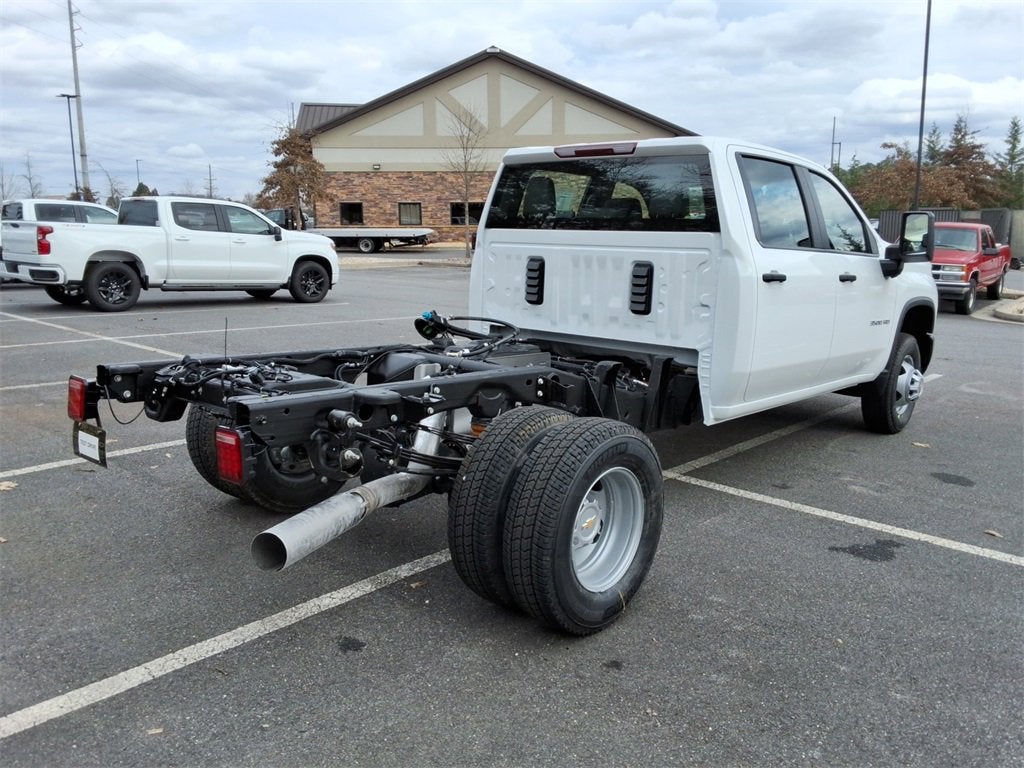 2026 Chevrolet Silverado 3500 HD WT DRW
