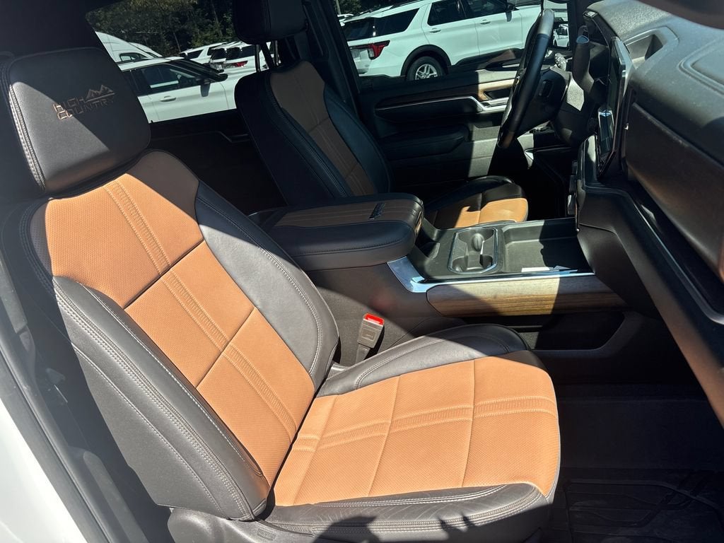 2025 Chevrolet Silverado 3500 HD High Country DRW
