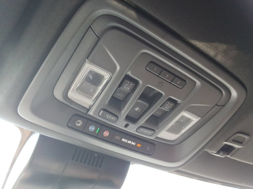 2025 Chevrolet Silverado 3500 HD High Country DRW