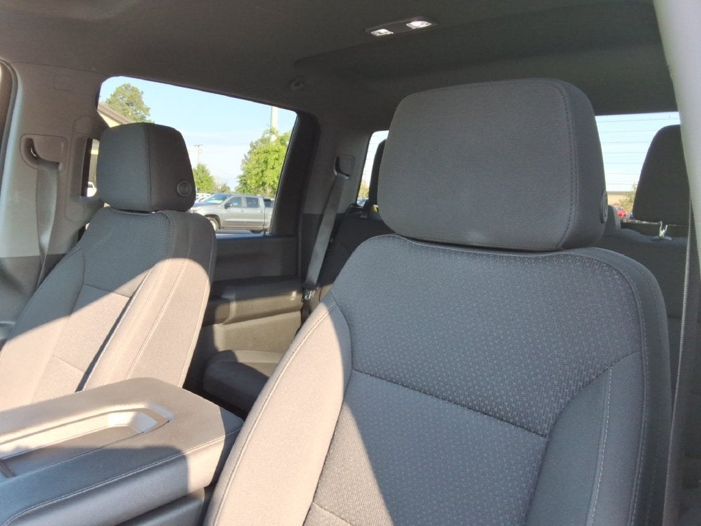 2021 Chevrolet Silverado 2500HD Custom - Photo 24