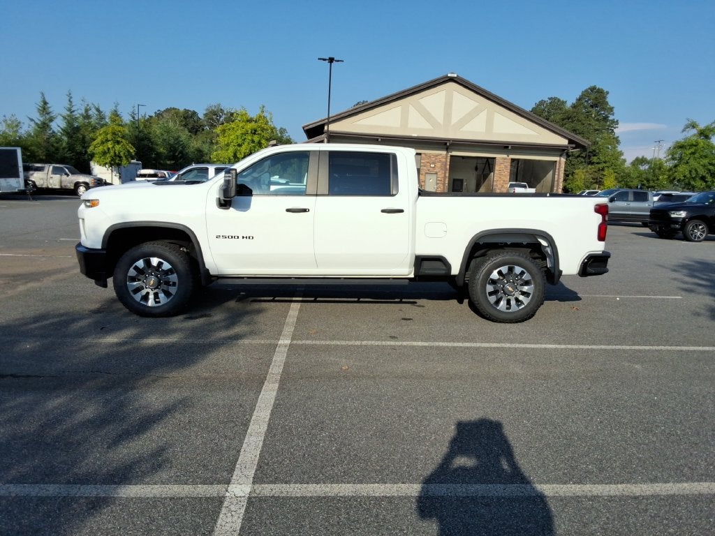 2021 Chevrolet Silverado 2500HD Custom - Photo 8