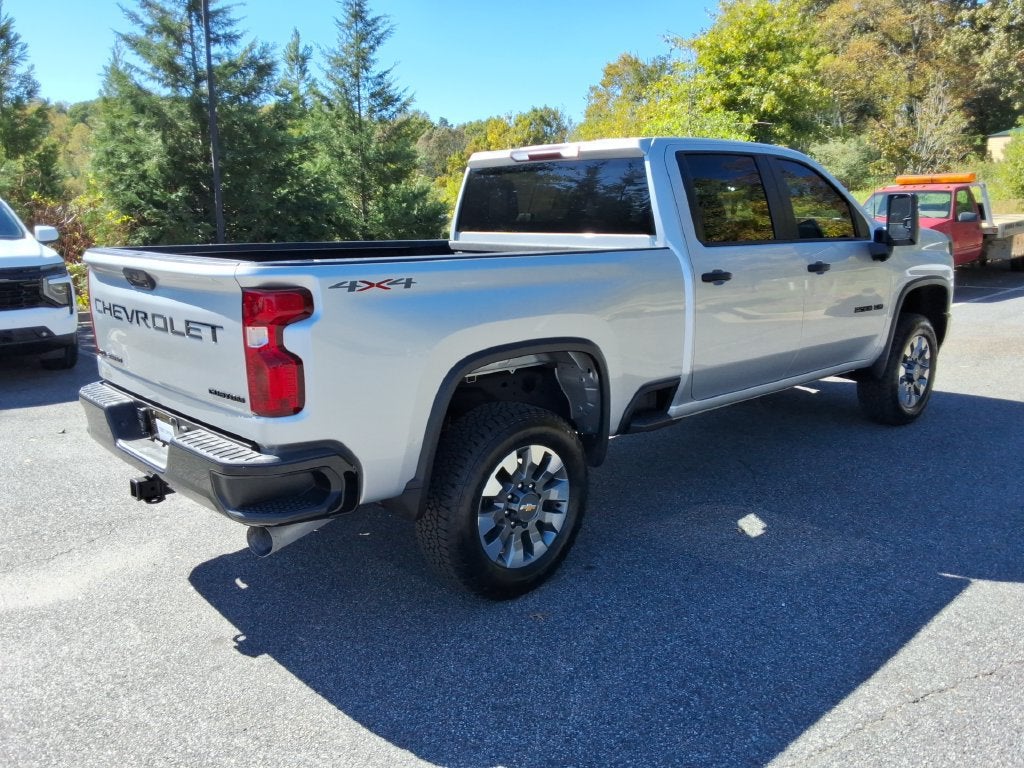 2022 Chevrolet Silverado 2500 HD Custom