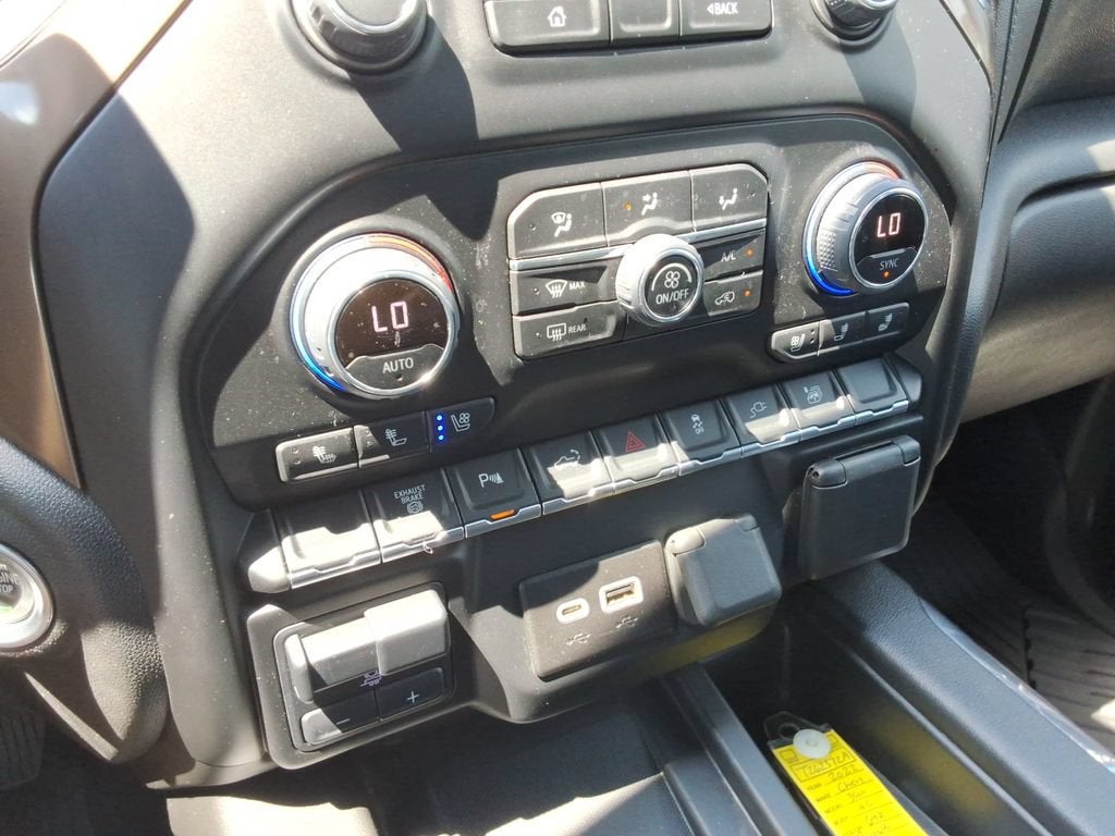 2022 Chevrolet Silverado 3500 HD High Country