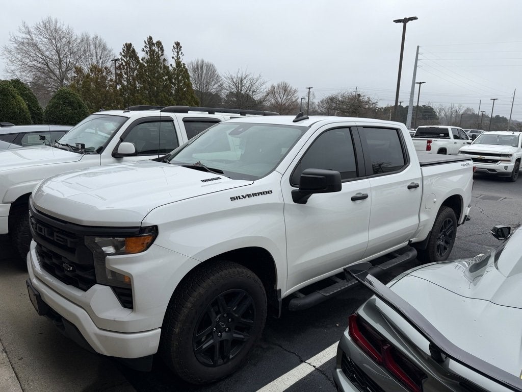 2025 Chevrolet Silverado 1500 Custom