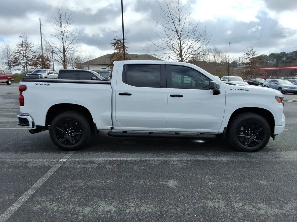 2025 Chevrolet Silverado 1500 Custom
