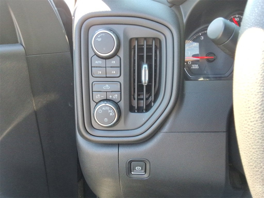 2020 Chevrolet Silverado 1500 Custom Trail Boss