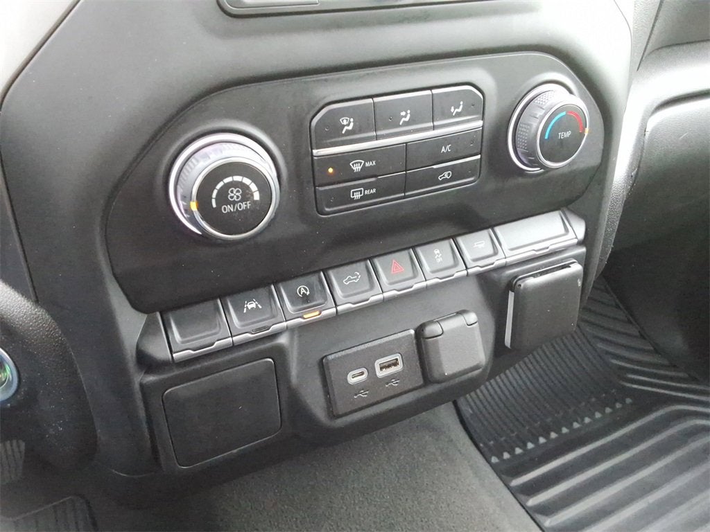 2022 Chevrolet Silverado 1500 Custom