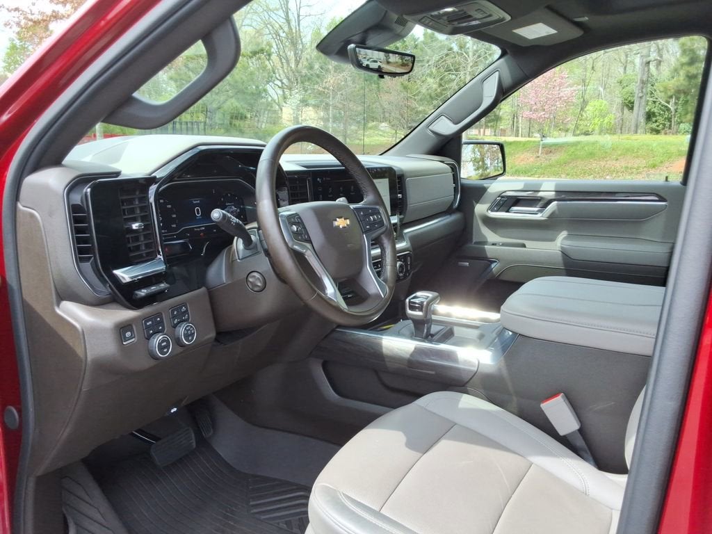 2024 Chevrolet Silverado 1500 LTZ