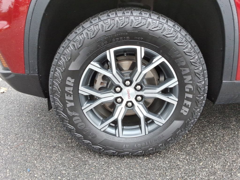 2024 GMC Acadia AT4