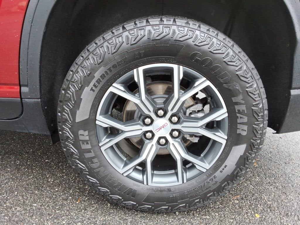 2024 GMC Acadia AT4