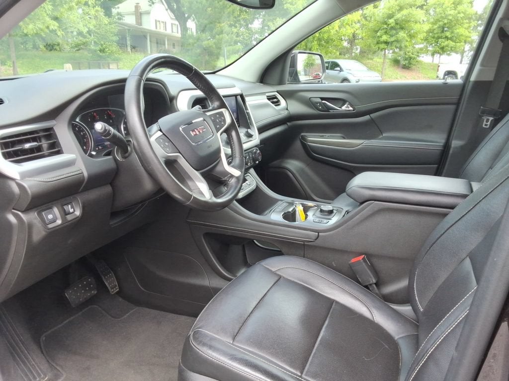 2020 GMC Acadia SLT