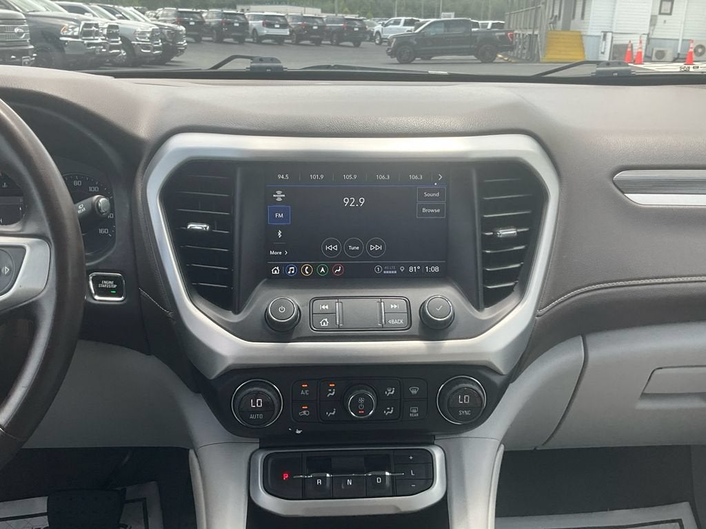 2023 GMC Acadia SLT