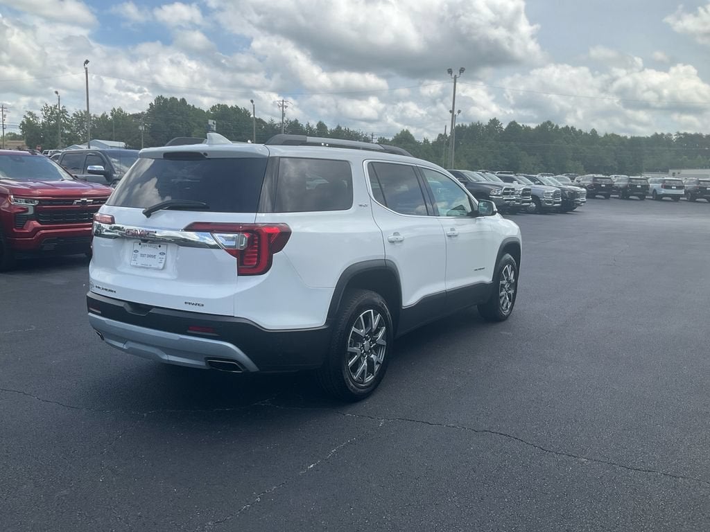 2023 GMC Acadia SLT