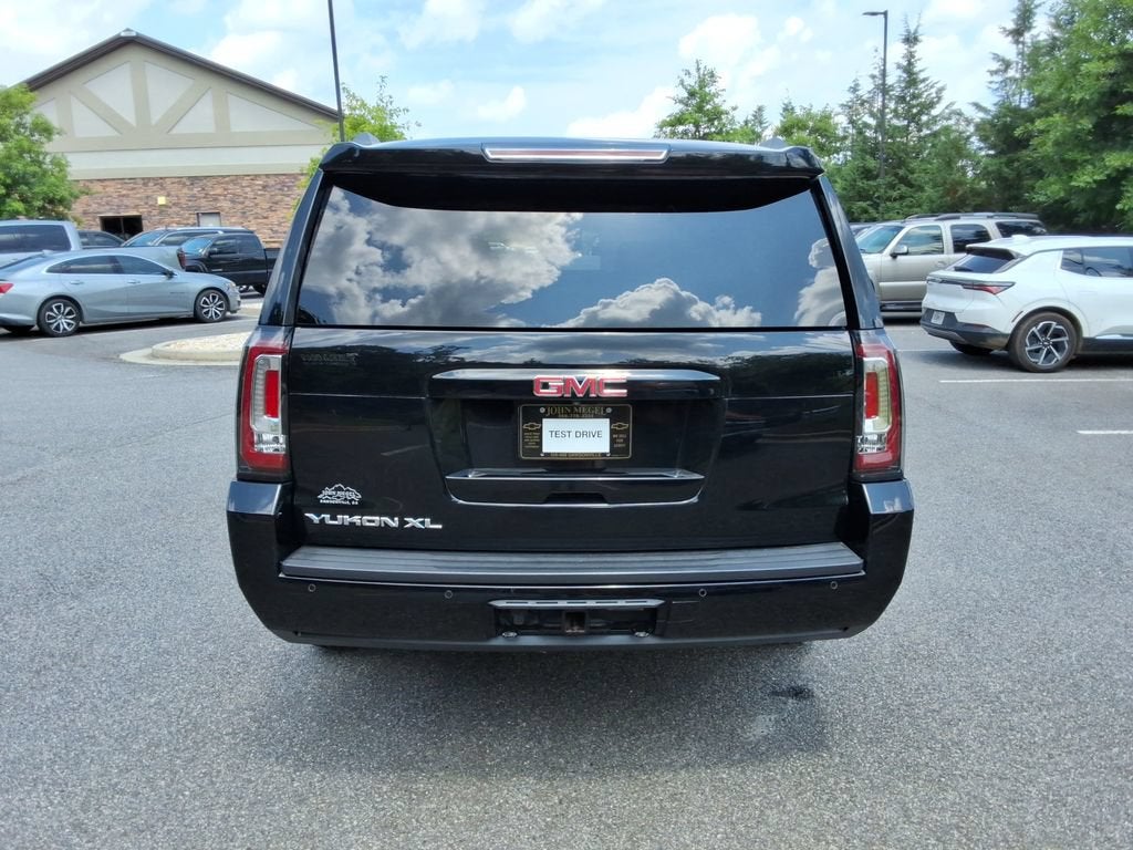 2017 GMC Yukon XL SLT