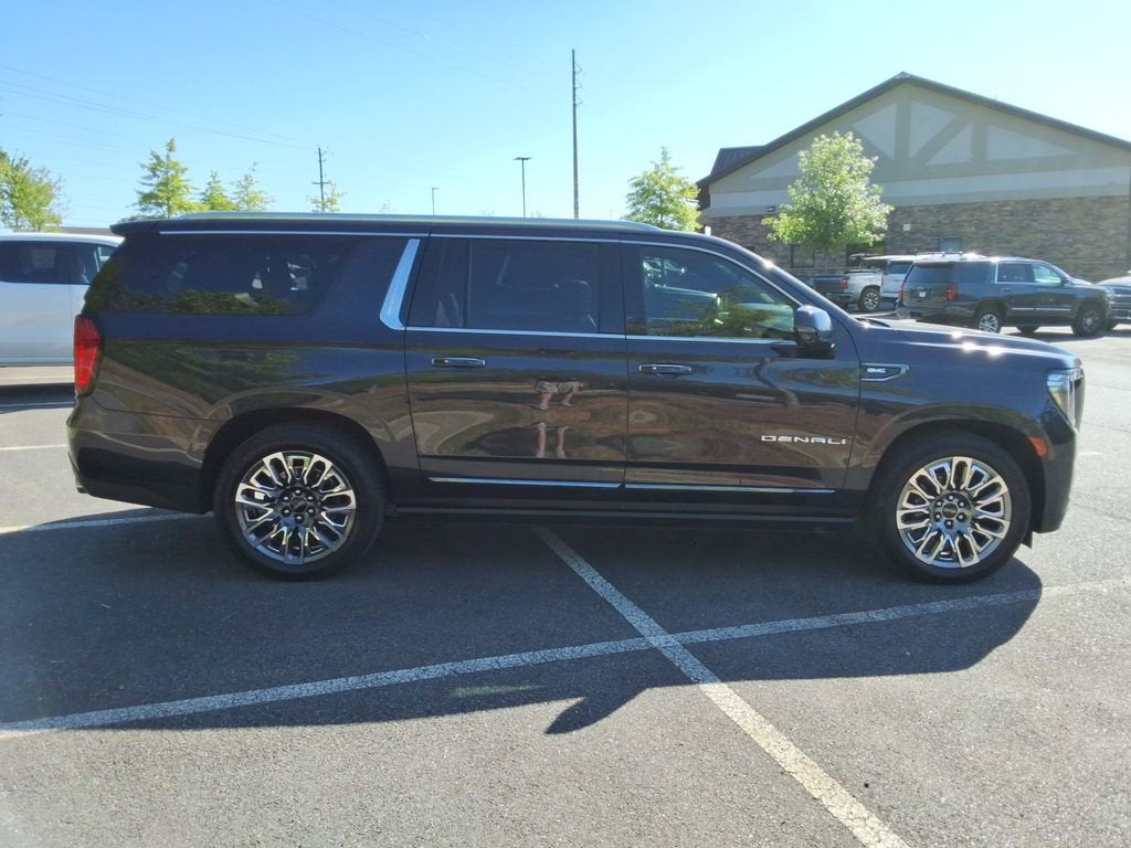 2023 GMC Yukon XL Denali Ultimate