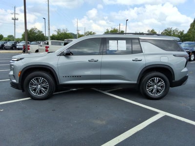 2024 Chevrolet Traverse LT