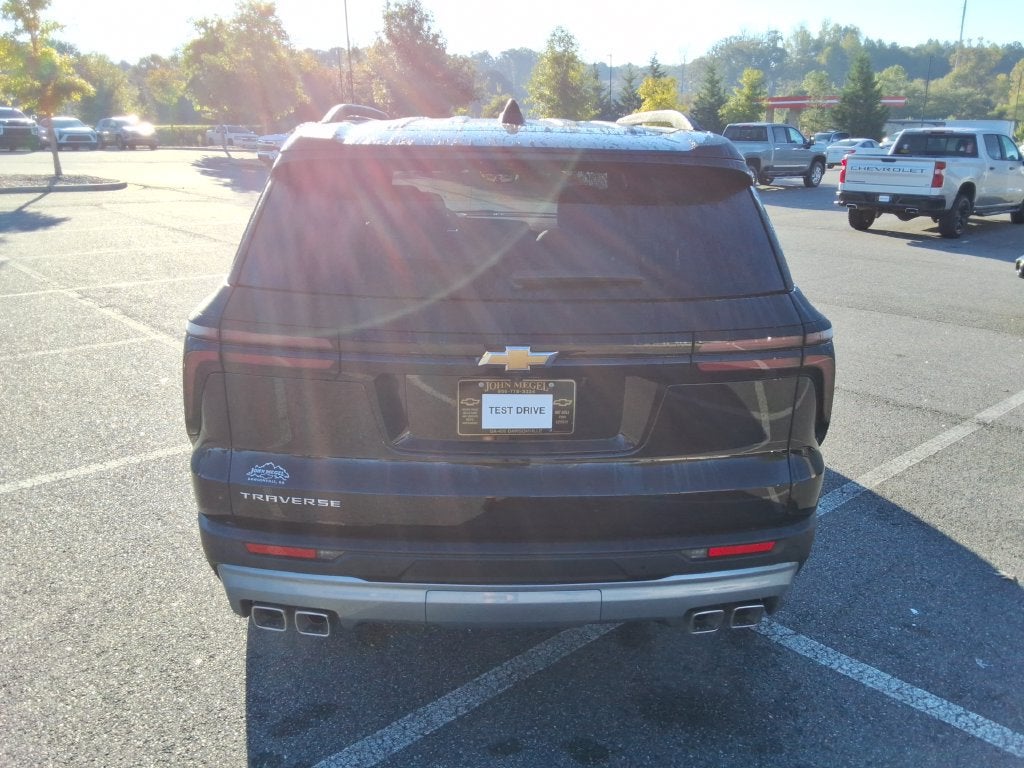 2027 Chevrolet Traverse LT