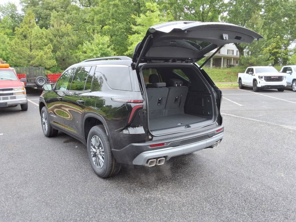 2026 Chevrolet Traverse LT - Photo 13