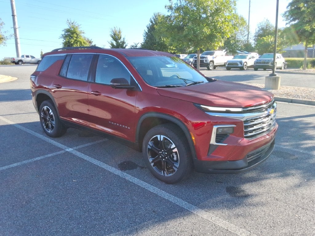 2027 Chevrolet Traverse LT
