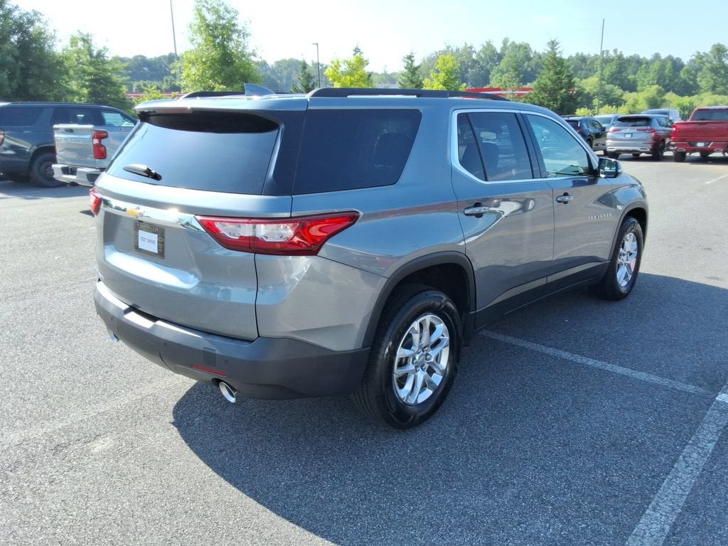2020 Chevrolet Traverse LT Cloth