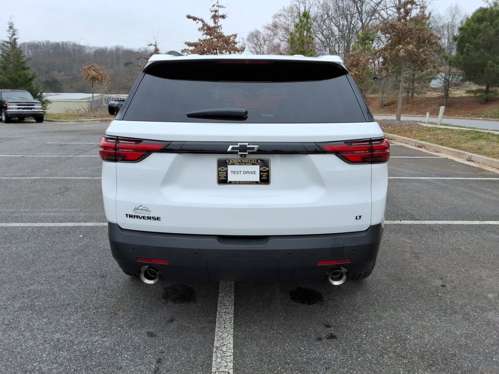 2022 Chevrolet Traverse LT Cloth