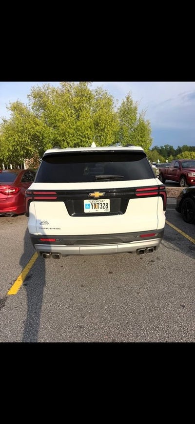 2025 Chevrolet Traverse LT