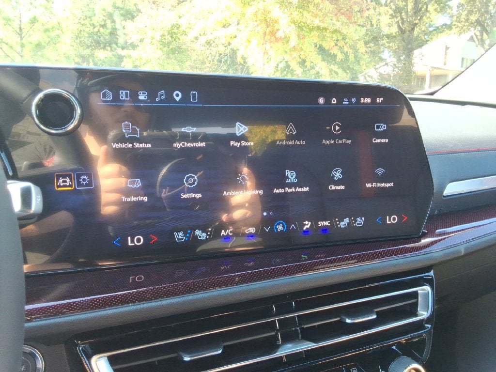 2027 Chevrolet Traverse RS