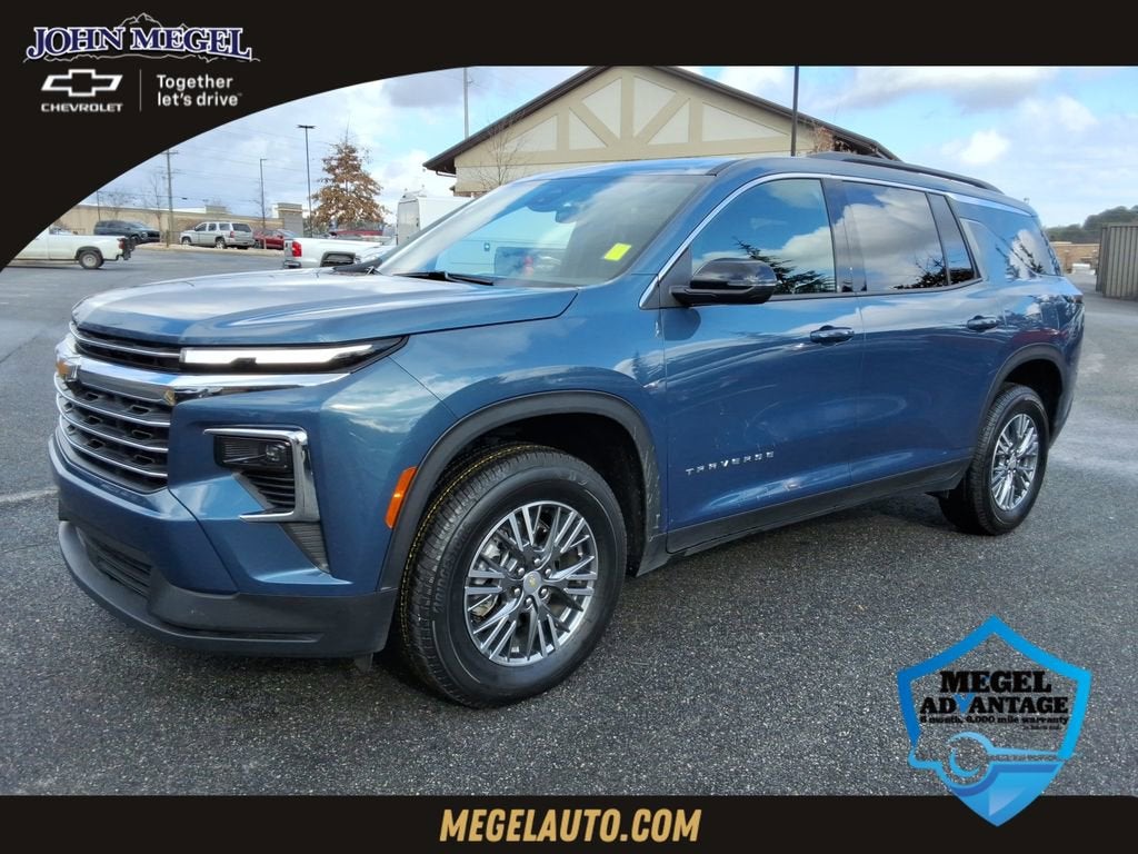 2025 Chevrolet Traverse LT