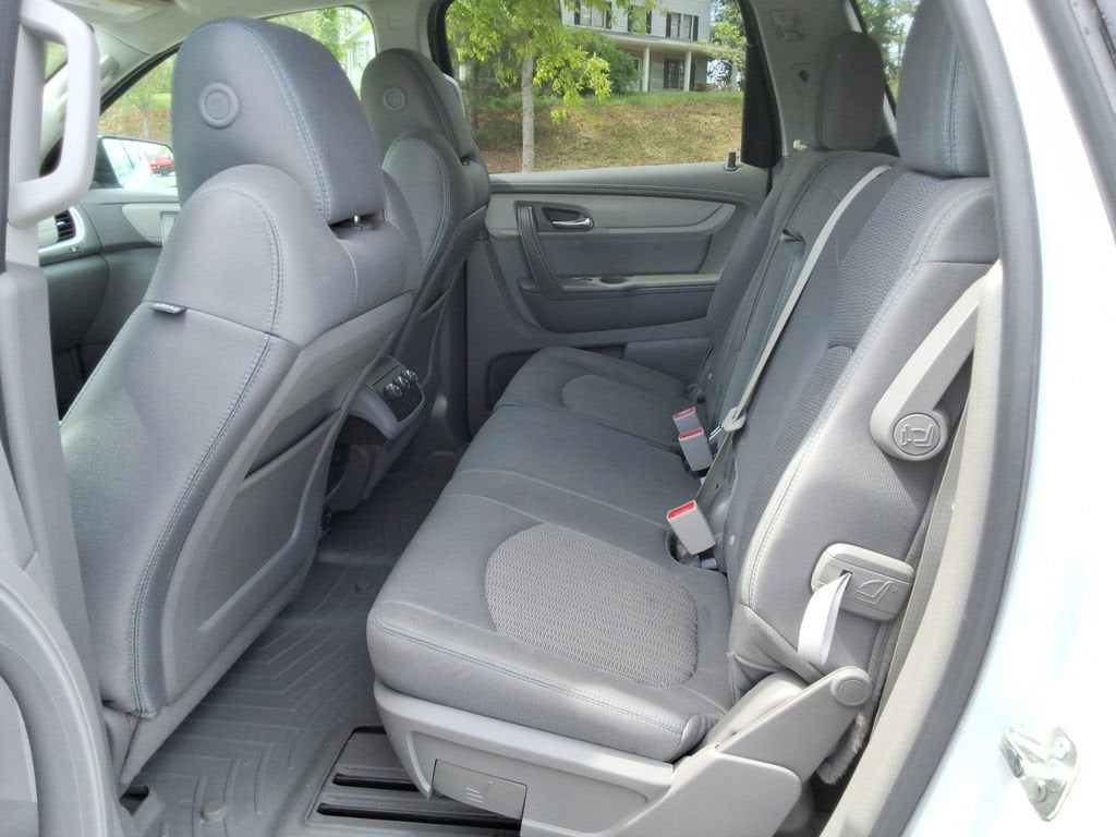 2017 Chevrolet Traverse LS