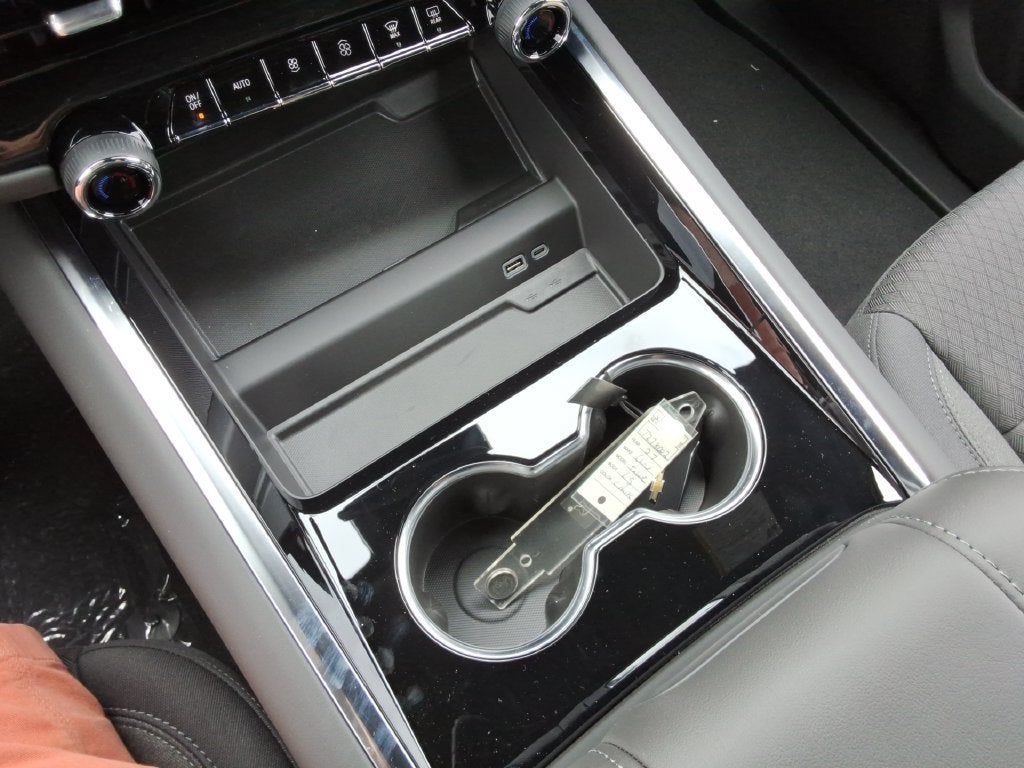 2027 Chevrolet Tahoe LS