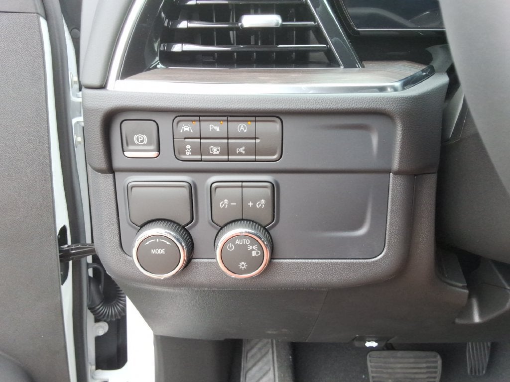 2027 Chevrolet Tahoe LS