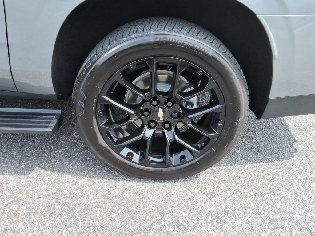 2026 Chevrolet Suburban High Country - Photo 13