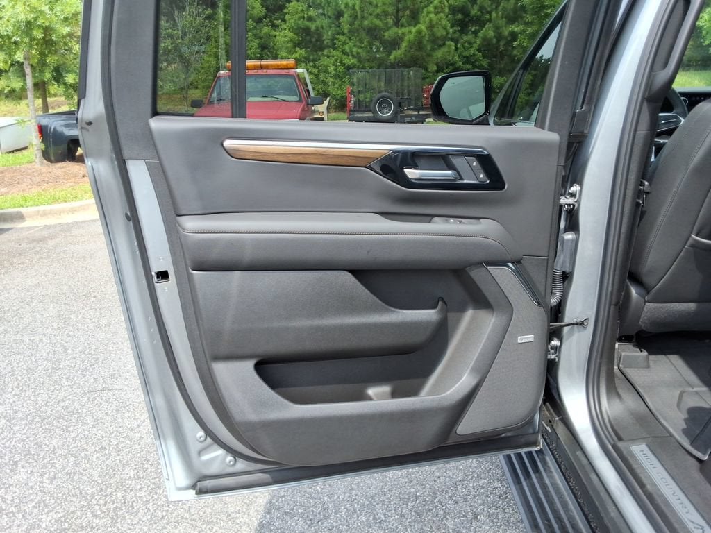 2026 Chevrolet Suburban High Country - Photo 19