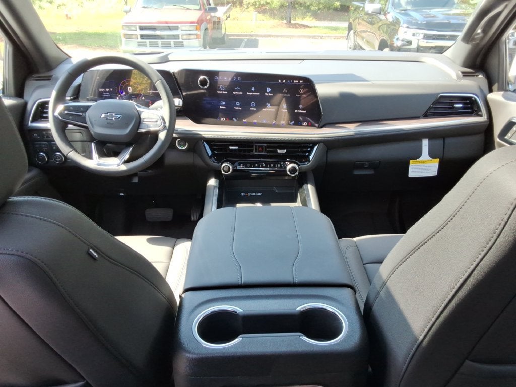 2027 Chevrolet Tahoe Z71 - Photo 20