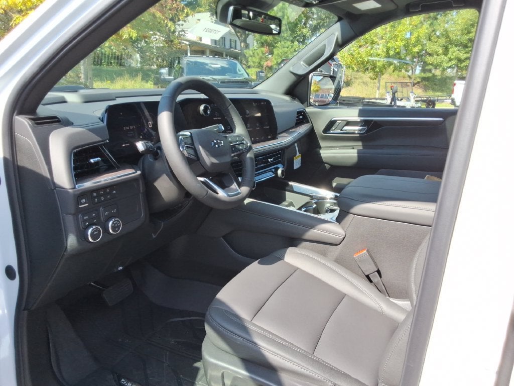 2027 Chevrolet Tahoe Z71 - Photo 22