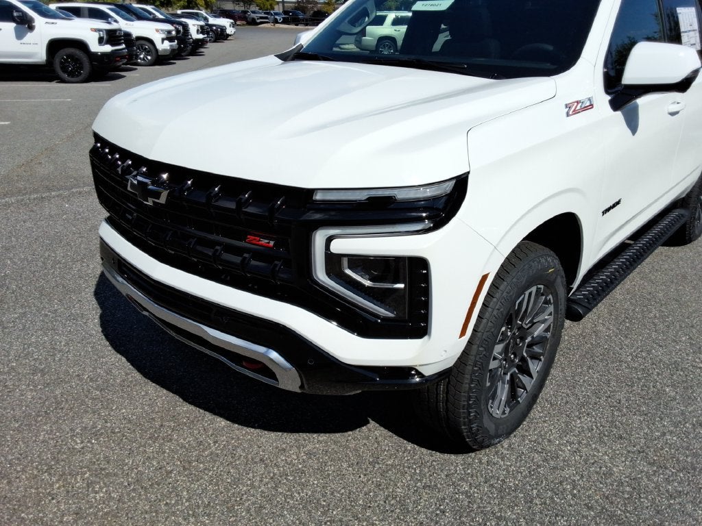 2027 Chevrolet Tahoe Z71 - Photo 9