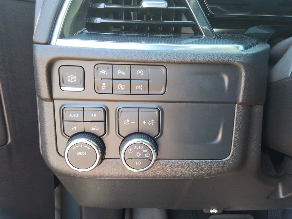 2025 Chevrolet Tahoe RST