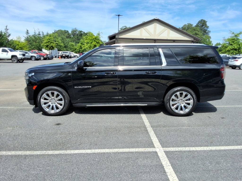 2023 Chevrolet Suburban LT - Photo 8