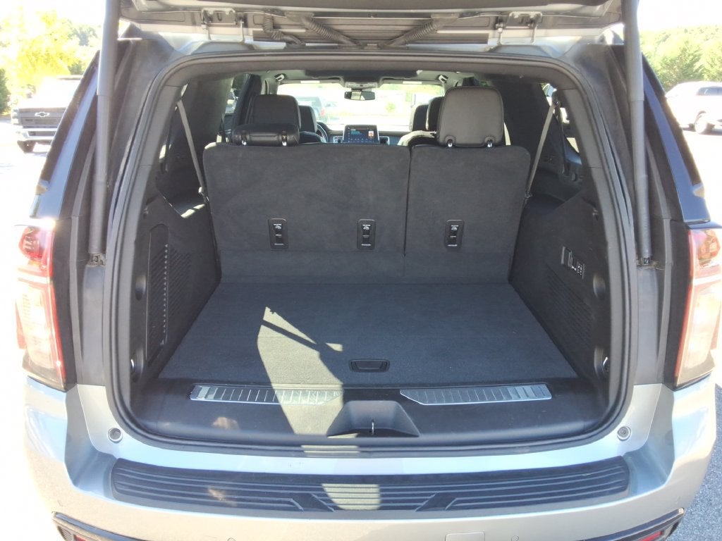 2024 Chevrolet Suburban RST