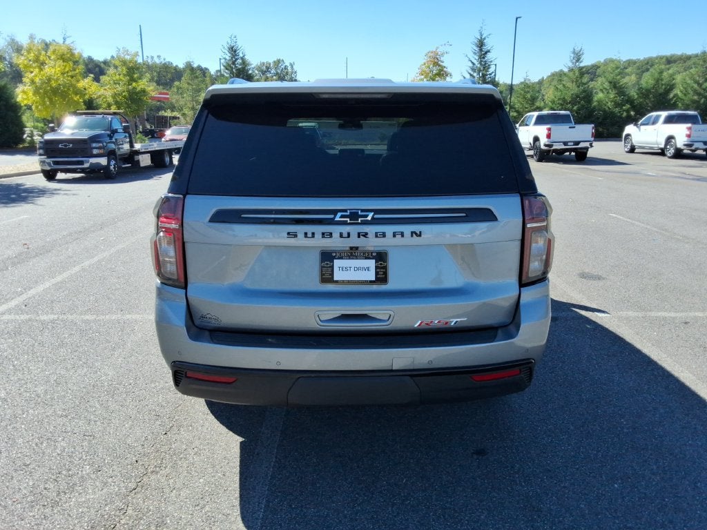 2024 Chevrolet Suburban RST