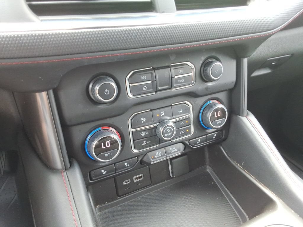 2021 Chevrolet Suburban RST
