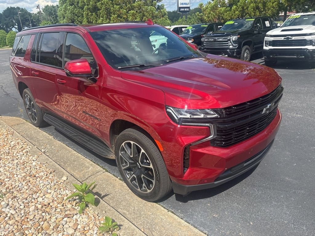 2023 Chevrolet Suburban RST