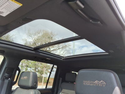 2024 Chevrolet Suburban High Country