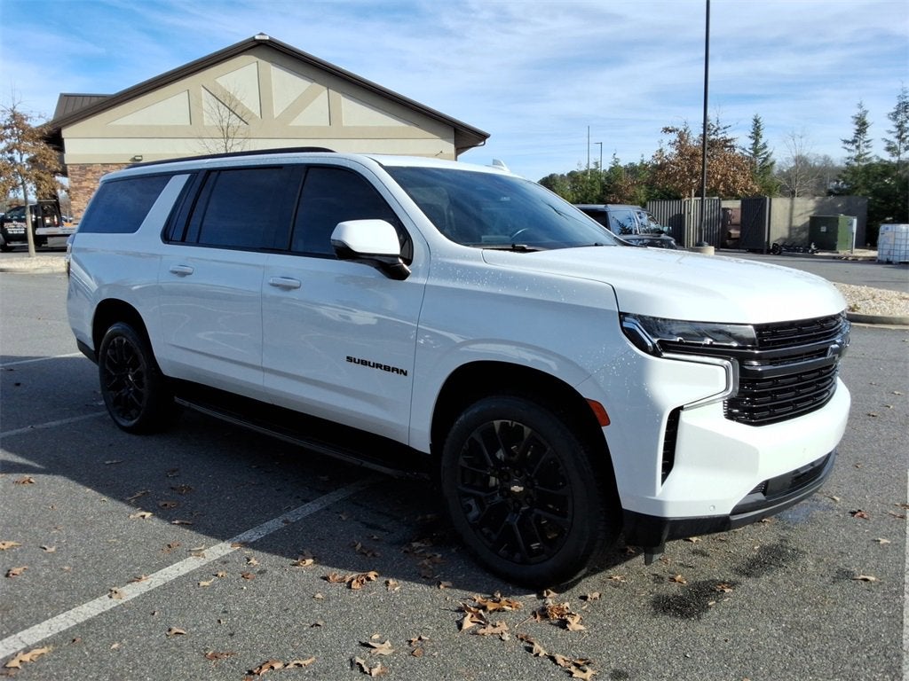 2023 Chevrolet Suburban RST