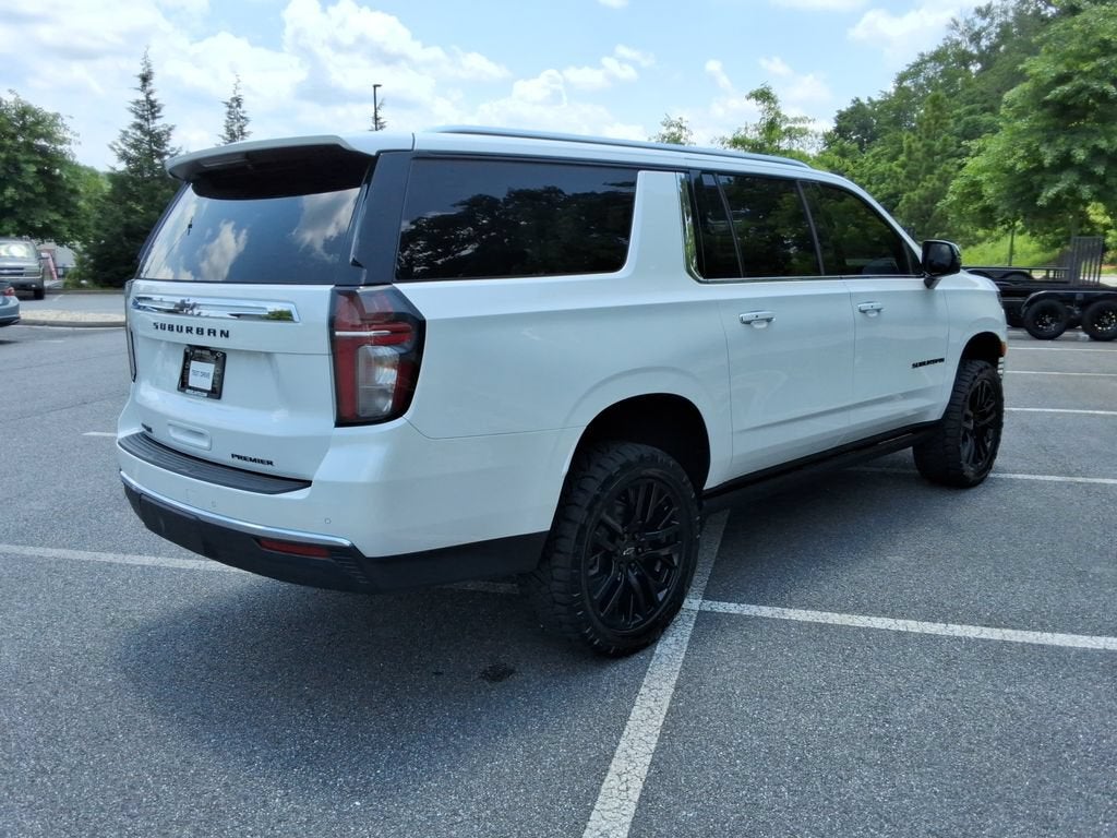 2023 Chevrolet Suburban Premier