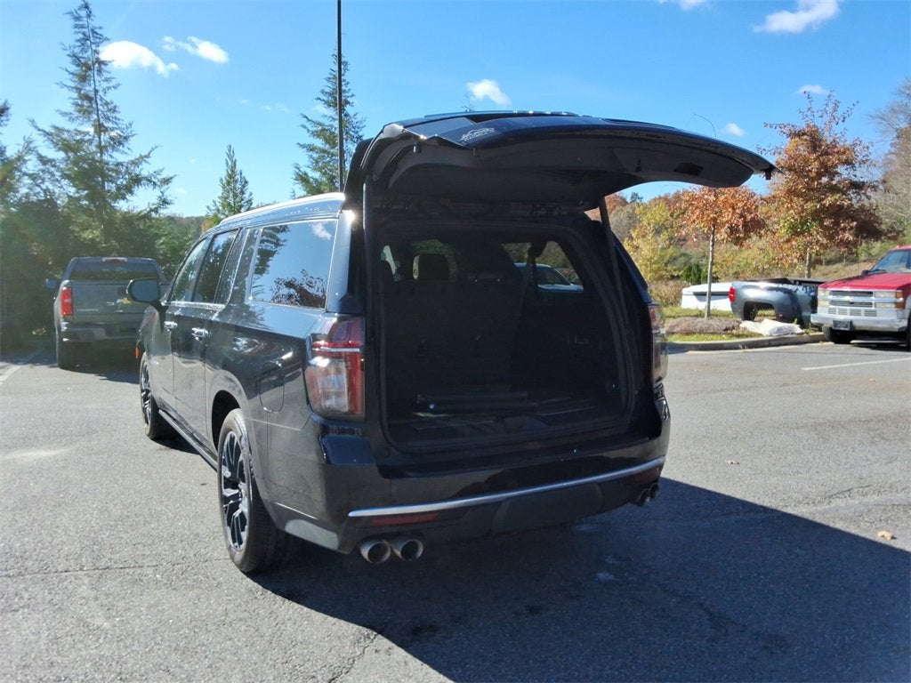 2023 Chevrolet Suburban High Country